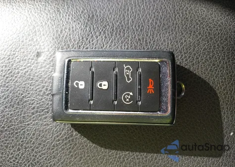 2022 Jeep Grand Cherokee 4Xe Limited 4X4 from USA, damaged, VIN 1C4RJYB63N8716923